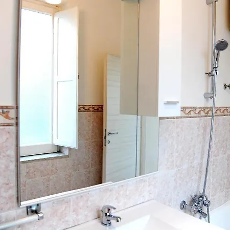 Serapo Bay B&B * Γκαέτα
