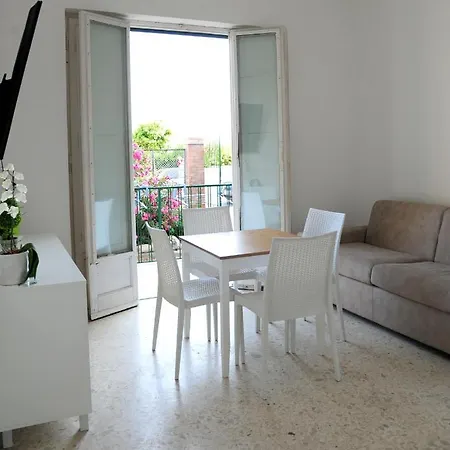 Serapo Bay B&B *
